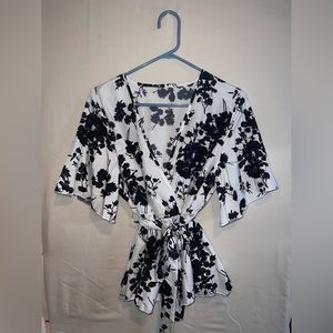 0XL Lightweight Waist Snatching Floral Short Sleeve Blouse